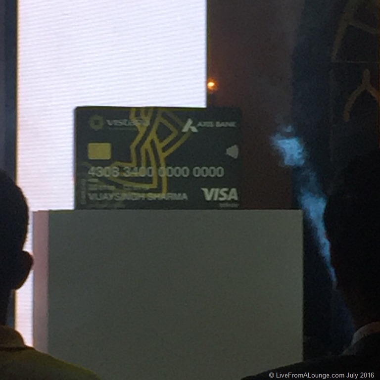 Review Axis Bank Vistara Infinite Credit Card Live From A Lounge