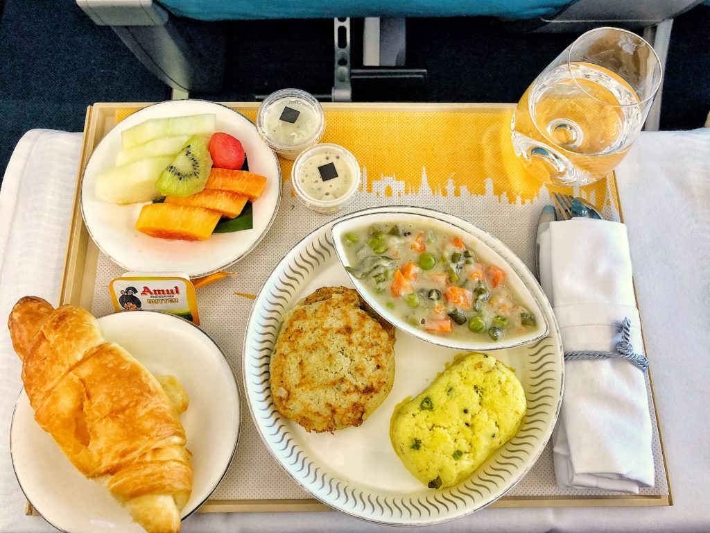 Comida en clase Business 737 MAX de Jet Airways