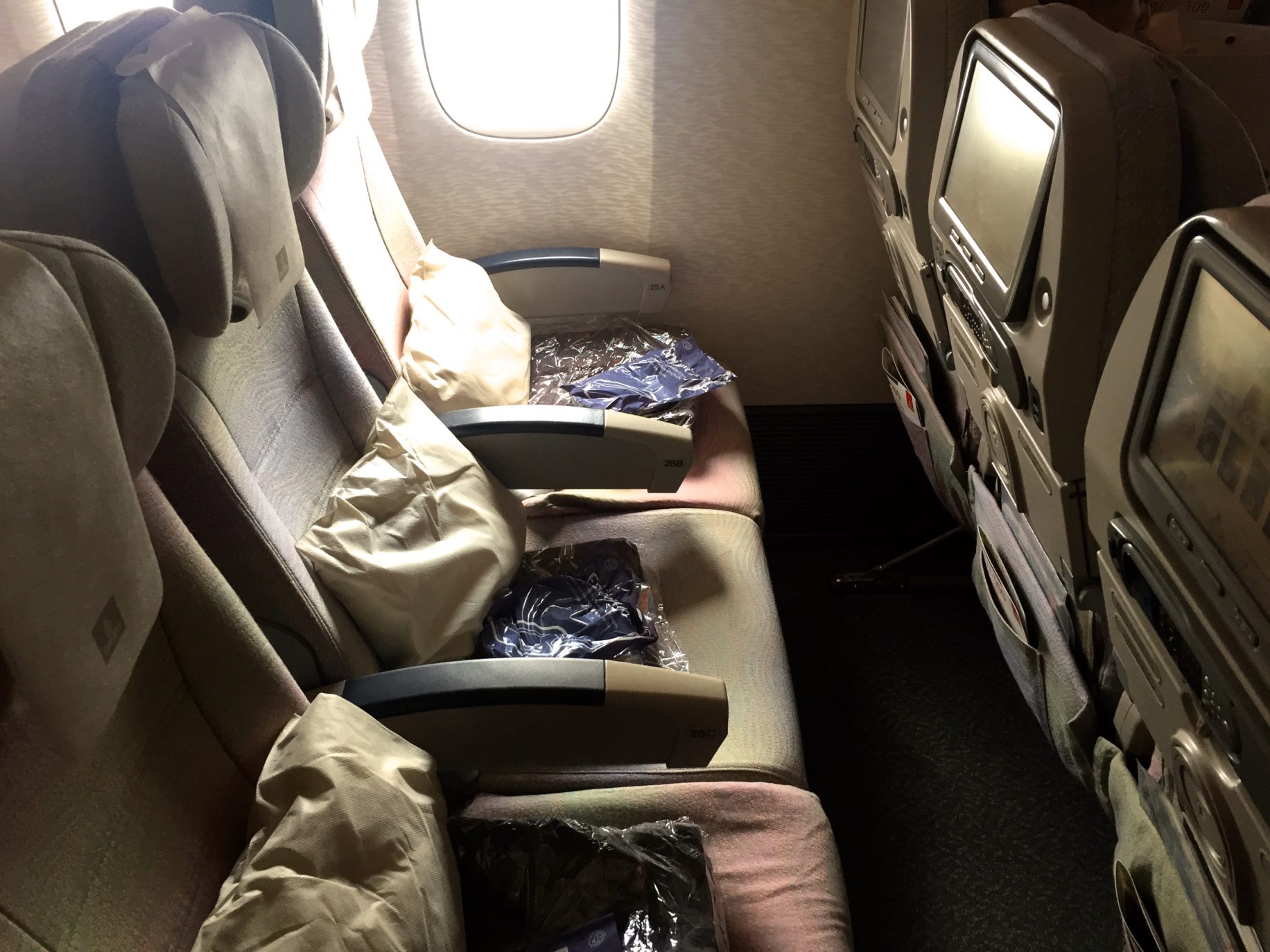 SpiceJet signs its first codeshare agreement with Emirates Live from