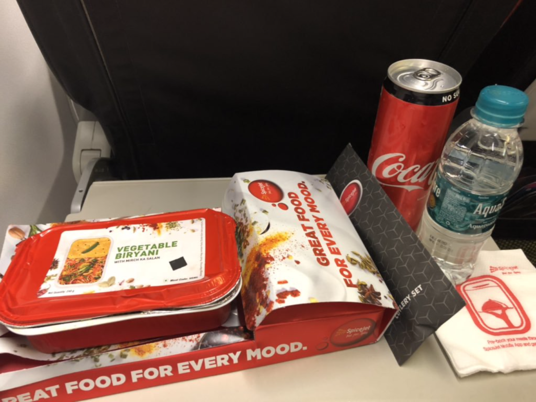 Spicejet food Live from a Lounge