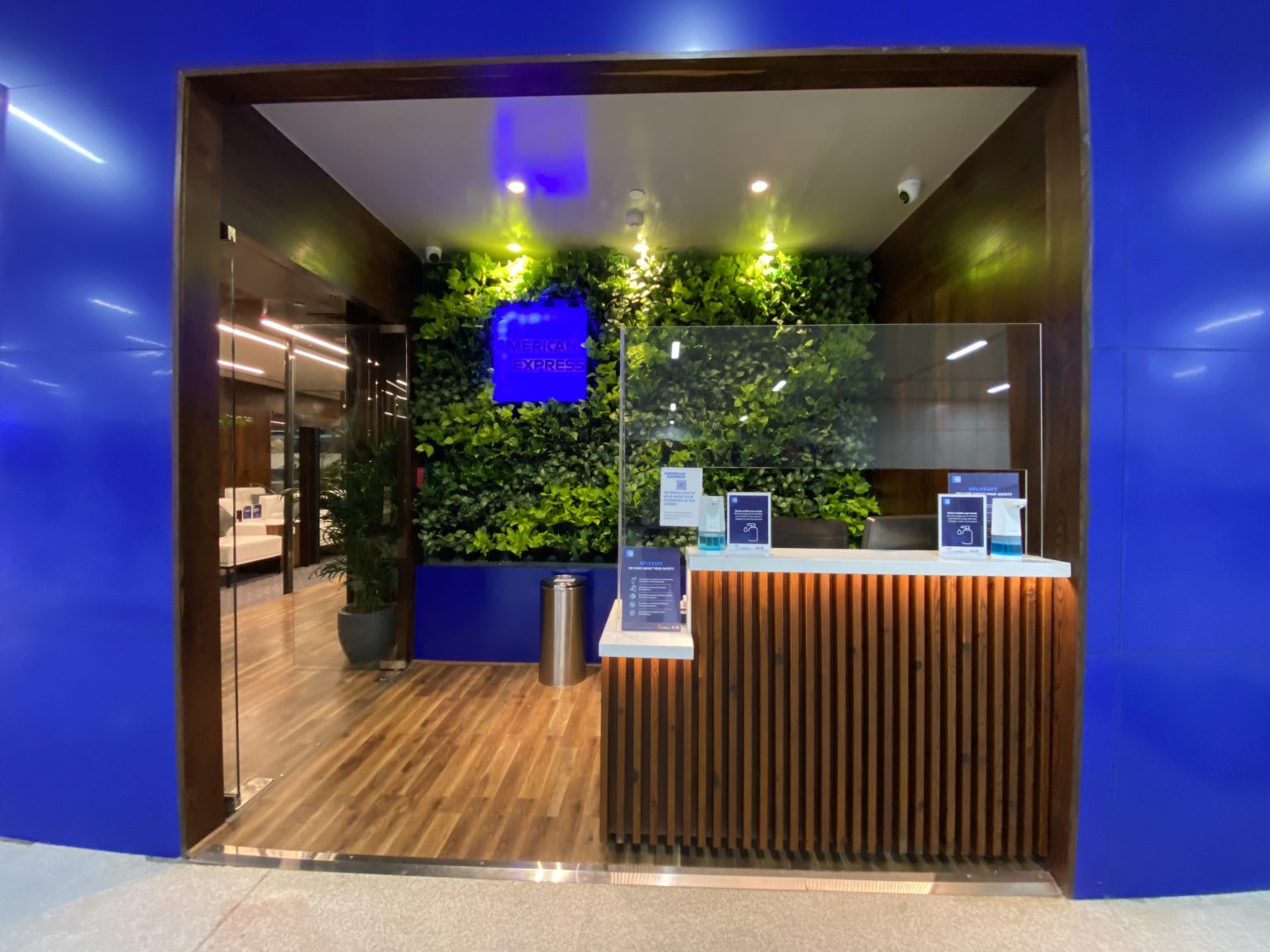 First Look American Express Lounge Delhi International Airport Live