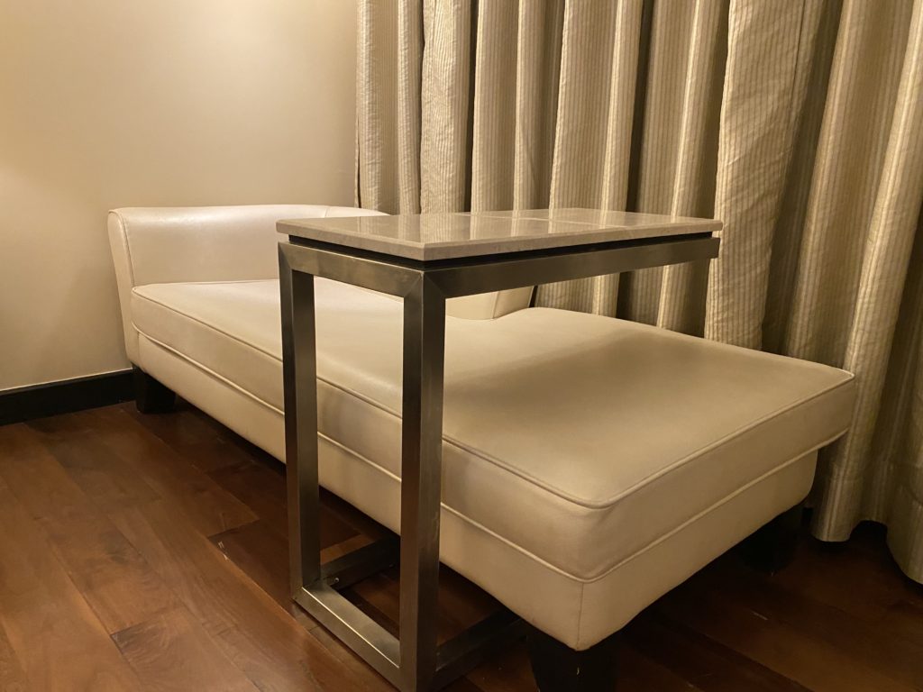 Courtyard by Marriott Mumbai International Airport Junior Suite Daybed