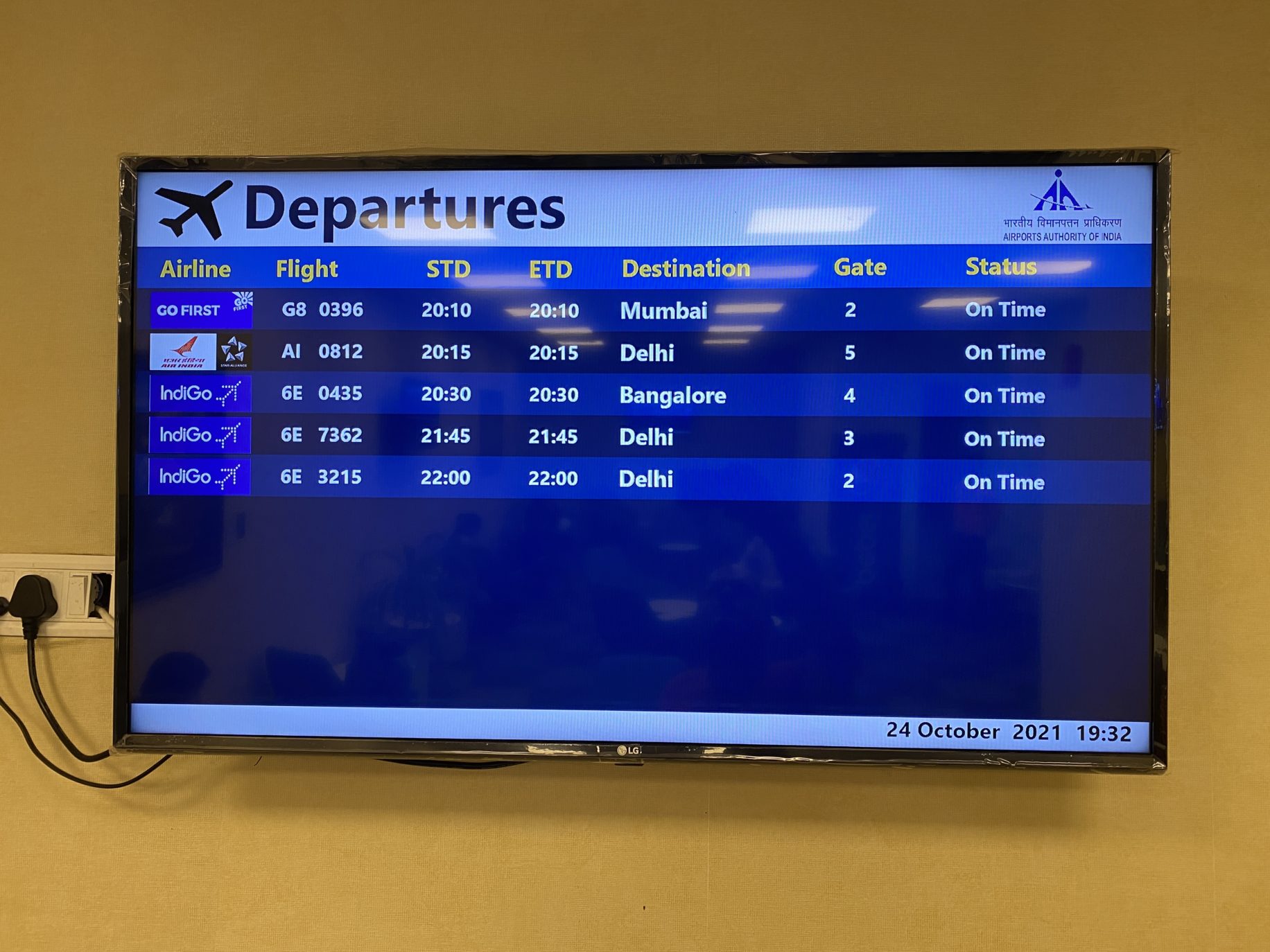 Review Lucknow Airport (Domestic) The Lounge [Accessible for